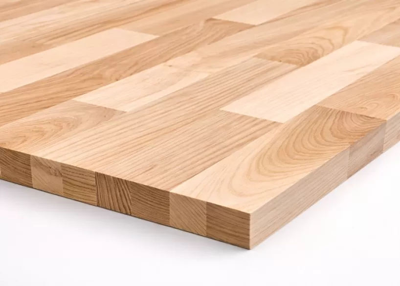 Un análisis profundo de paneles de madera blanca de olmo con articulaciones articuladas para muebles y carpintería